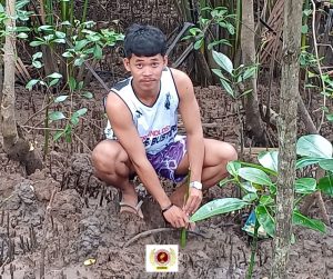 EVSU-CC Graduating Students Leave a Lasting Green Legacy Through Tree-Planting Initiative