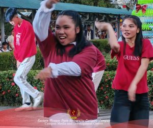 𝐄𝐕𝐒𝐔-𝐂𝐚𝐫𝐢𝐠𝐚𝐫𝐚 𝐂𝐚𝐦𝐩𝐮𝐬 𝐋𝐢𝐠𝐡𝐭𝐬 𝐔𝐩 𝐭𝐡𝐞 𝐇𝐨𝐥𝐢𝐝𝐚𝐲𝐬 𝐰𝐢𝐭𝐡 𝐆𝐫𝐚𝐧𝐝 𝐂𝐡𝐫𝐢𝐬𝐭𝐦𝐚𝐬 𝐓𝐫𝐞𝐞 𝐋𝐢𝐠𝐡𝐭𝐢𝐧𝐠